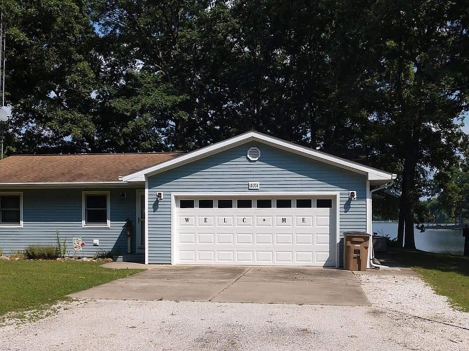 1st image of 15374 Pear Ln