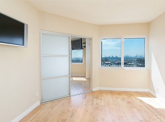 5th image of 525 E Seaside Way Unit 604