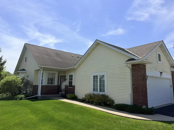991 Niagara COURT #10, Port Washington, WI 53074