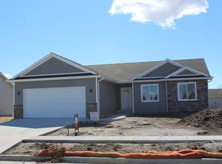 5412 Missouri St, Ames, IA 50014
