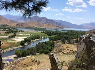 8884 Burlando Rd, Wofford Heights, CA 93285