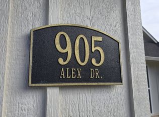 905 Alex Dr, Whitehouse, TX 75791