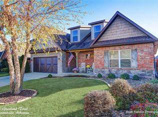 4 Grassland Trl, Bentonville, AR 72712
