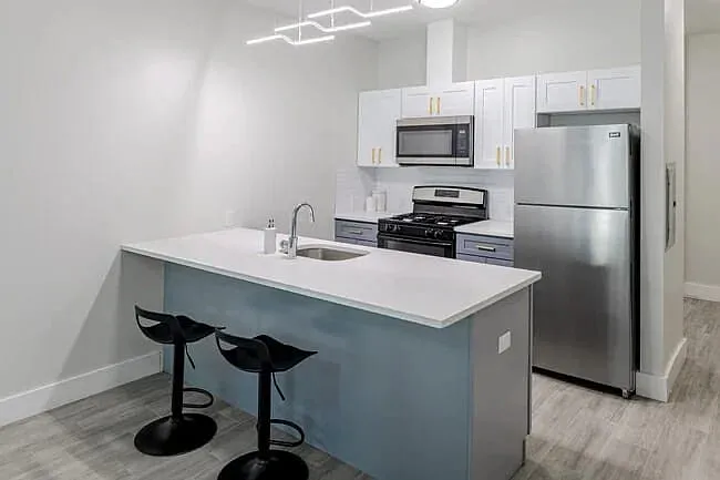 3 bed, $2,650 — Photo 4