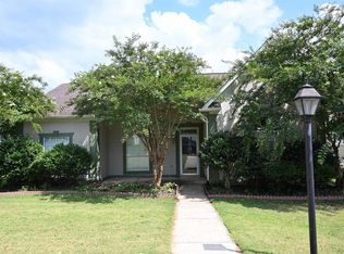 2126 Russet Meadows Ln, Birmingham, AL 35244