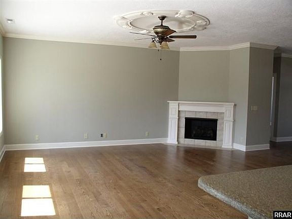 3rd image of 1505 Stonehedge Blvd