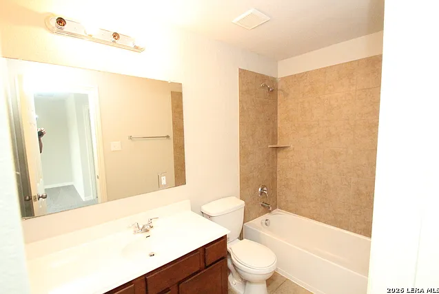 2207 Petseri Park — Photo 18
