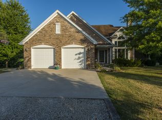 5521 W Wander Rd, Williamsport, IN 47993