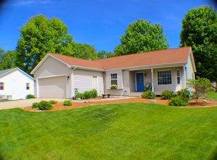 3005 Belle Chase Blvd, Kalamazoo, MI 49009