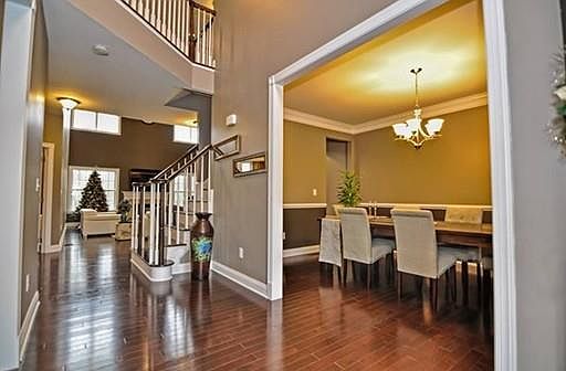 2nd image of 16 White Flower Ln