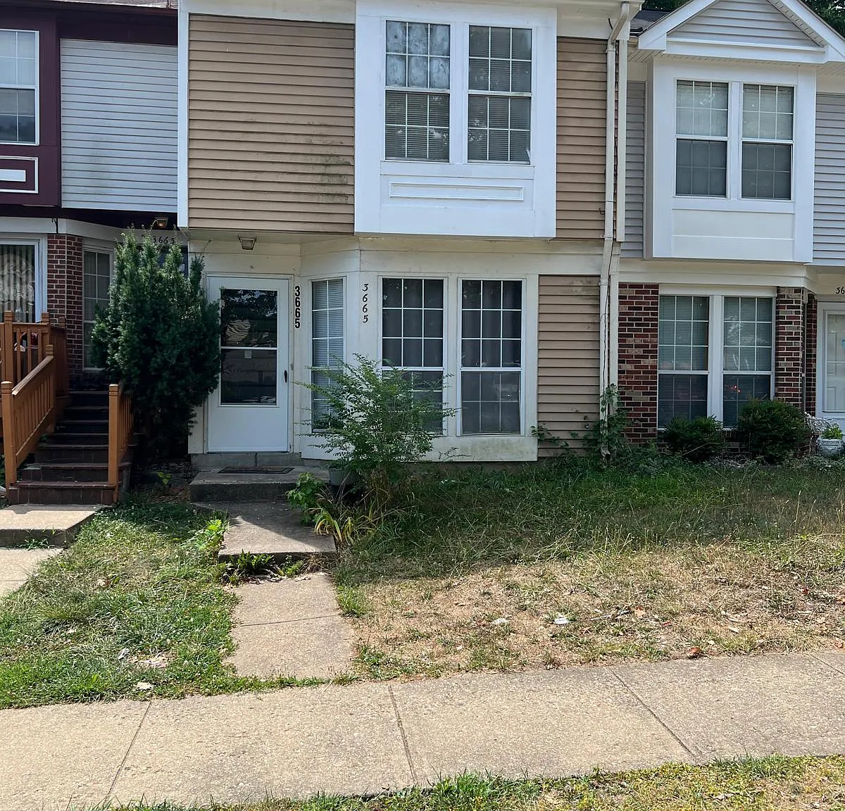 2 bed, 1.5 bath, 998 sqft, $1,750 — Photo 2