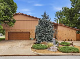 121 W 12th St, Cherokee, OK 73728