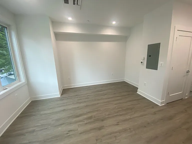 3230 11th St NW — Photo 10