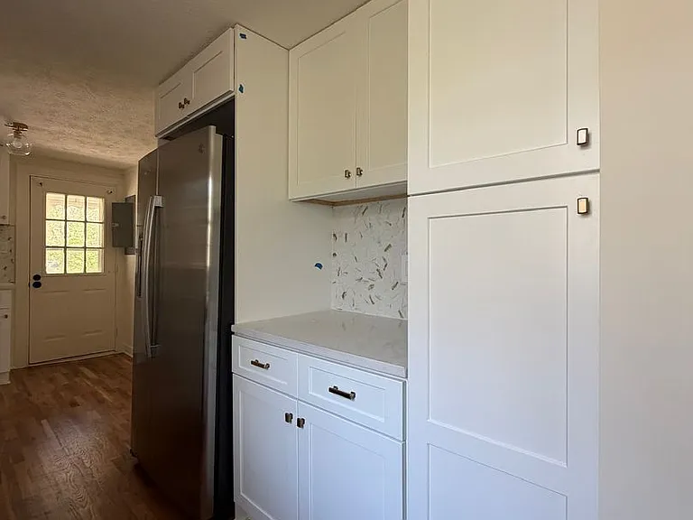 49 Nancy Dr — Photo 3
