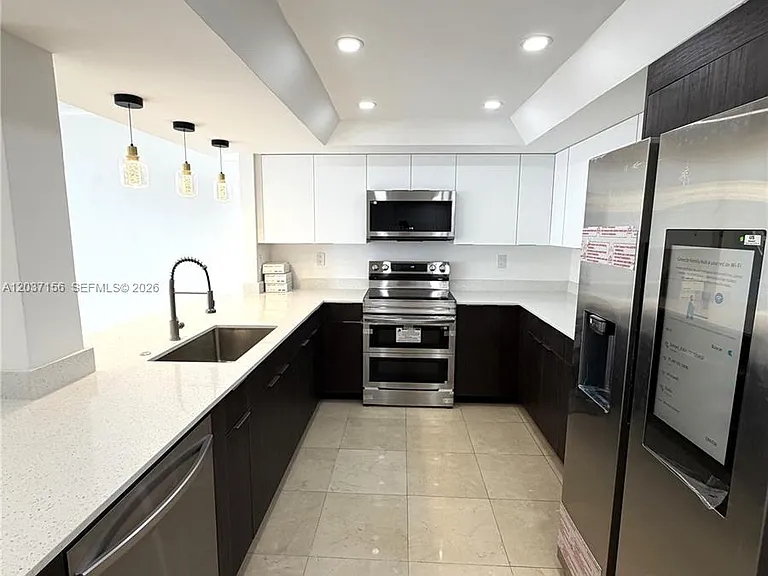 520 Brickell Key Dr #A1005 — Photo 17