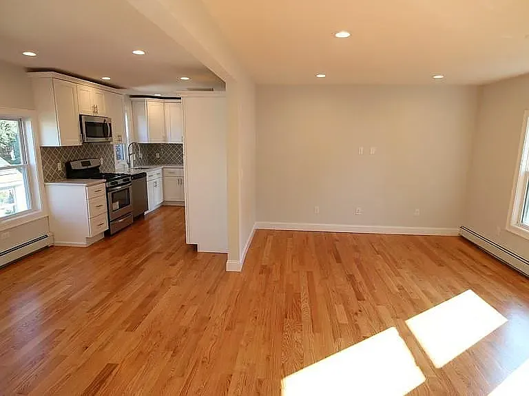 147 Springvale Ave #2 — Photo 4