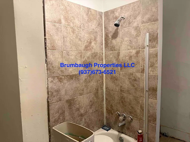1027 Park Ave — Photo 57