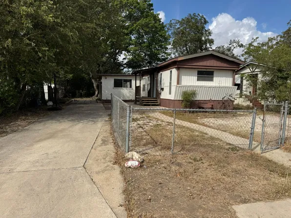 8415 Braewick Dr, San Antonio, TX 78239