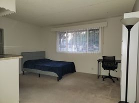 836 W Huntington Dr, Arcadia, CA