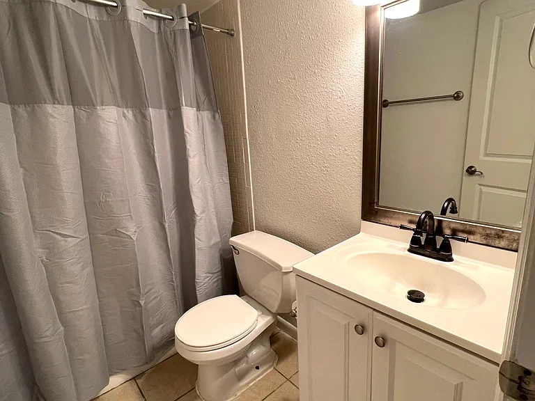 507 NW 39th Rd #124 — Photo 9
