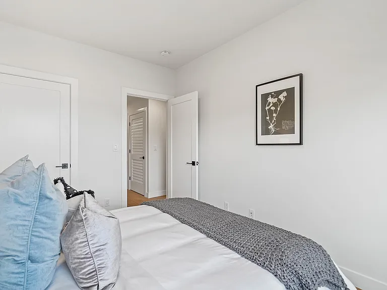 437 Vermont St #437 — Photo 9