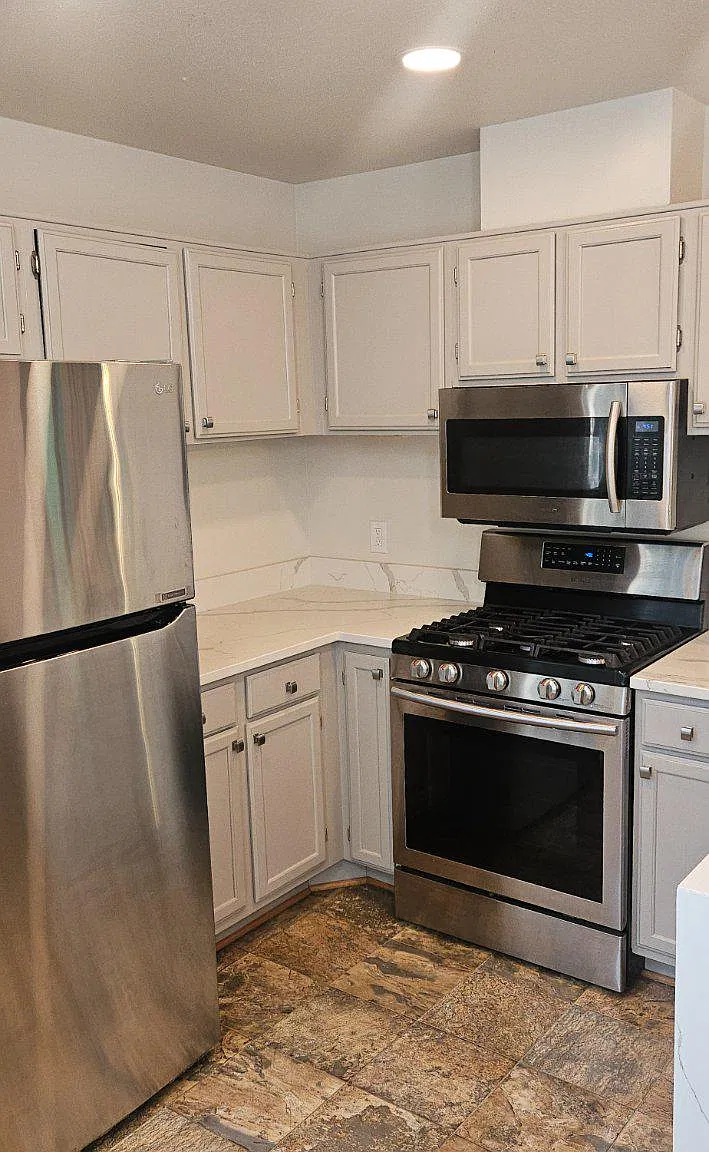 2 bed, 2.0 bath, 1208 sqft, $2,300 — Photo 4