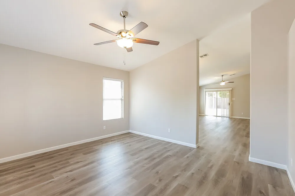 4 bed, 2.0 bath, 1460 sqft, $2,325 — Photo 4