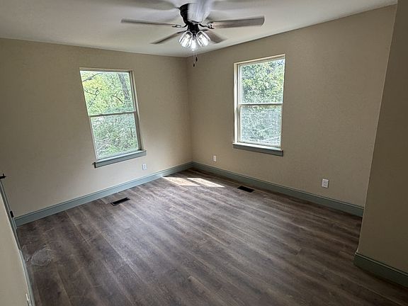 4th image of 600 Renford Rd