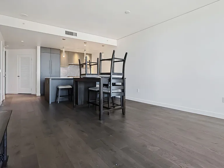 2510 6th Ave #1101 — Photo 4