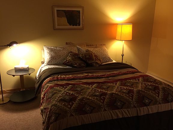 Guest bedroom