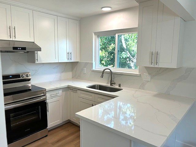 Natural light floods into brand new kitchen
