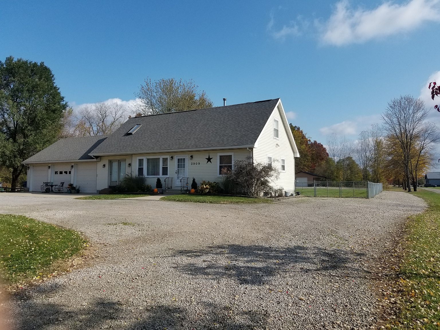 3909 Weckerly Rd, Monclova, OH 43542 Zillow