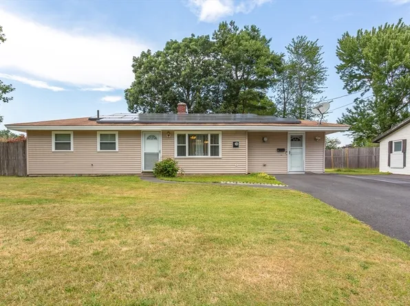 4 Tina Ave, Brockton, MA 02302