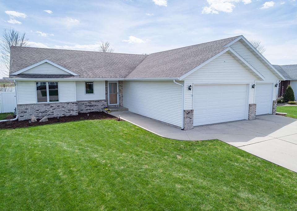 1335 Clover Ln SE, Owatonna, MN 55060 Zillow