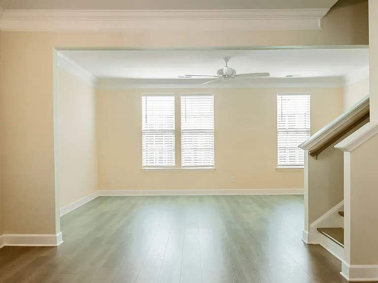305 Kara Ln — Photo 14
