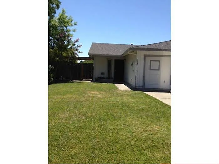 530 Rivergate Way photo 1