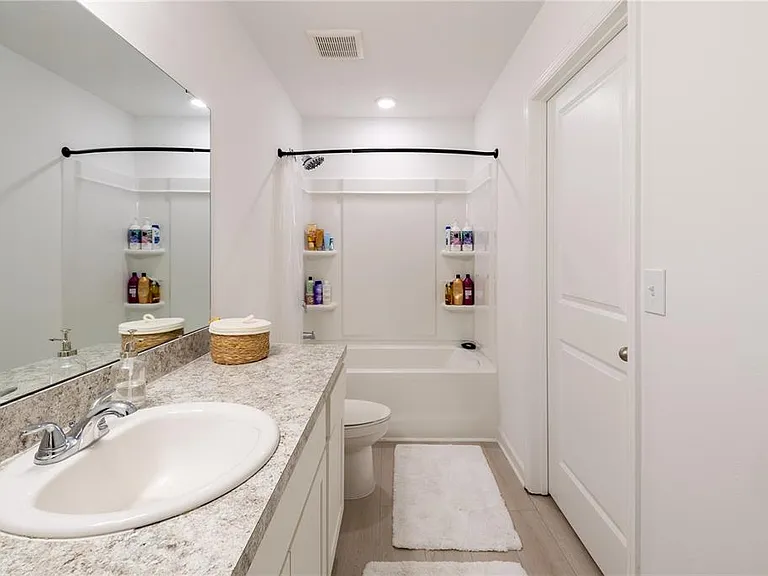 8688 Sportsman Loop — Photo 22