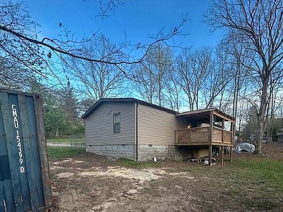 5th image of 1223 Sheppard Rd