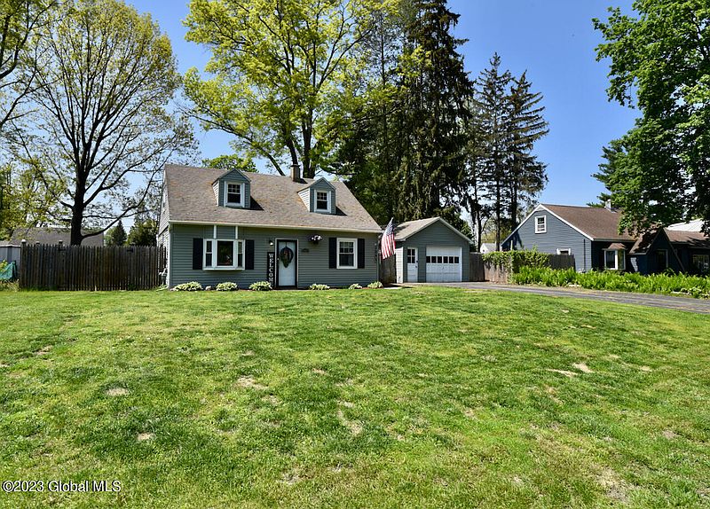 2nd image of 1021 Horvath Street