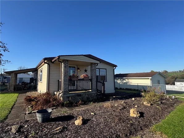 85 Eileen St, Rayland, OH 43943