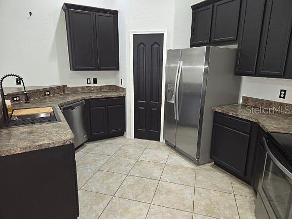 5th image of 2235 Lakeridge Dr