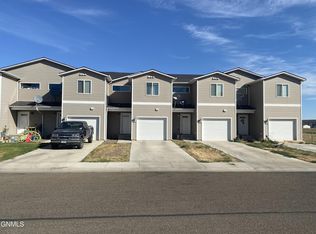 815 3rd St SW, Sidney, MT 59270