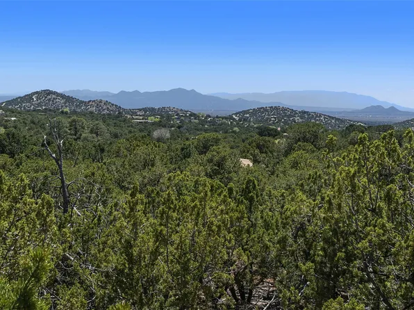 7434 Old Santa Fe Trl, Santa Fe, NM 87505