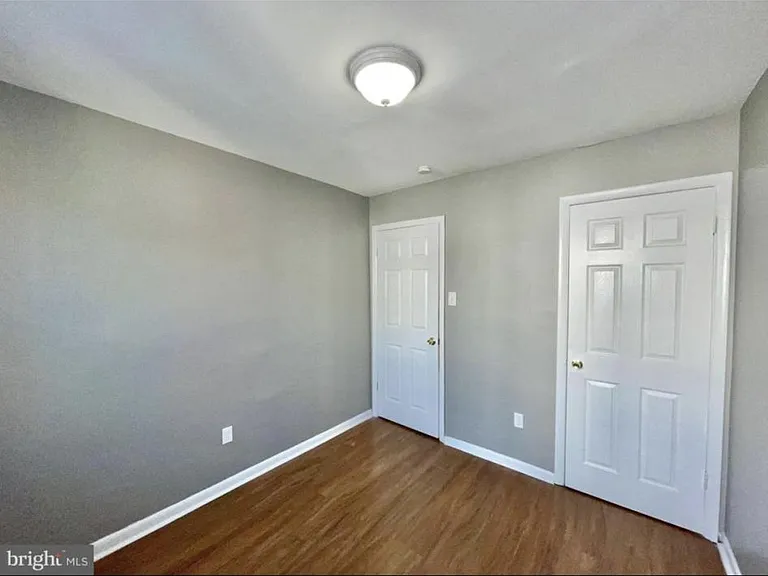 707 E Hilton St — Photo 7