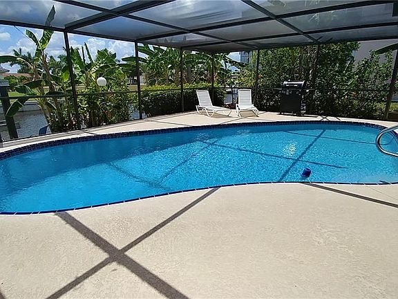 3rd image of 4430 N Canal Cir