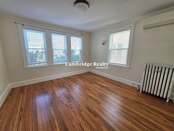 4th image of 33 Blenford Rd #1T