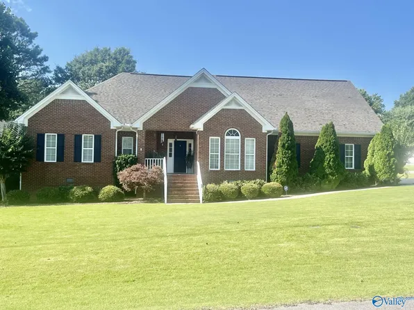 1726 Grace Ave NW, Arab, AL 35016