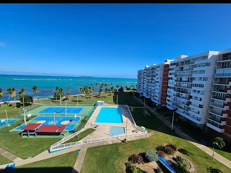 8M Isleta Marina — Photo 1