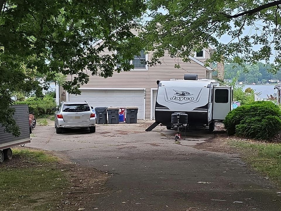1st image of 8204 Greenfield Shores Dr