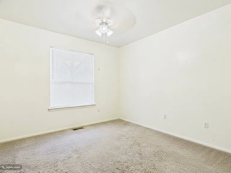 1515 Pine Ridge Dr — Photo 10